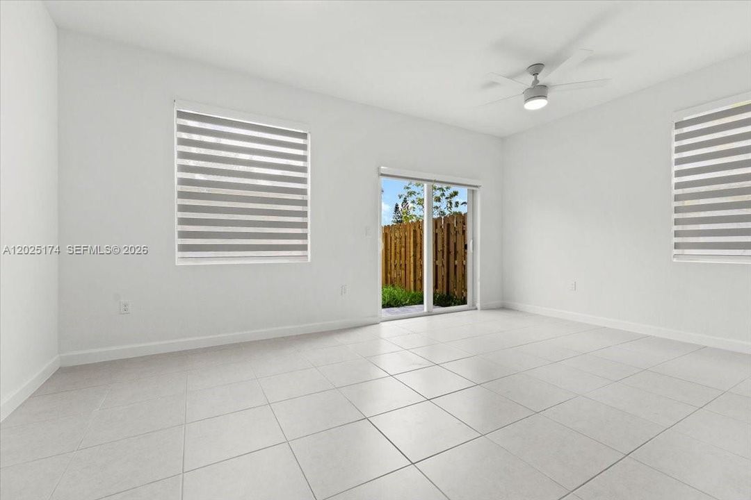 For Sale: $399,000 (3 beds, 2 baths, 1393 Square Feet)