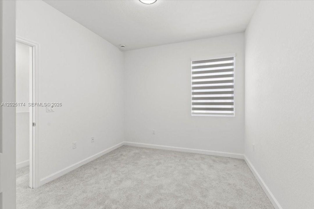 For Sale: $399,000 (3 beds, 2 baths, 1393 Square Feet)