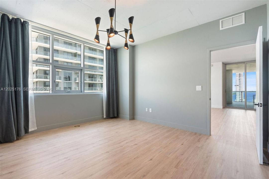 В аренду: $5,500 (2 спален, 2 ванн, 1262 Квадратных фут)