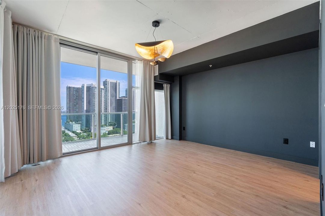 В аренду: $5,500 (2 спален, 2 ванн, 1262 Квадратных фут)