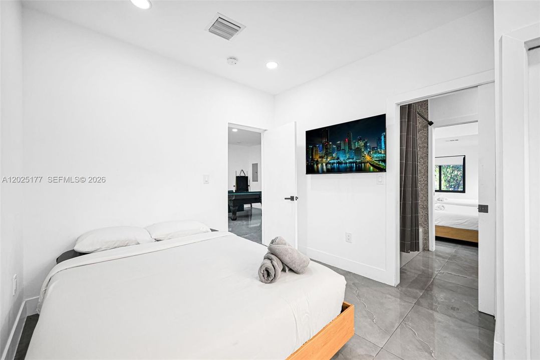 For Sale: $1,120,000 (4 beds, 3 baths, 2357 Square Feet)