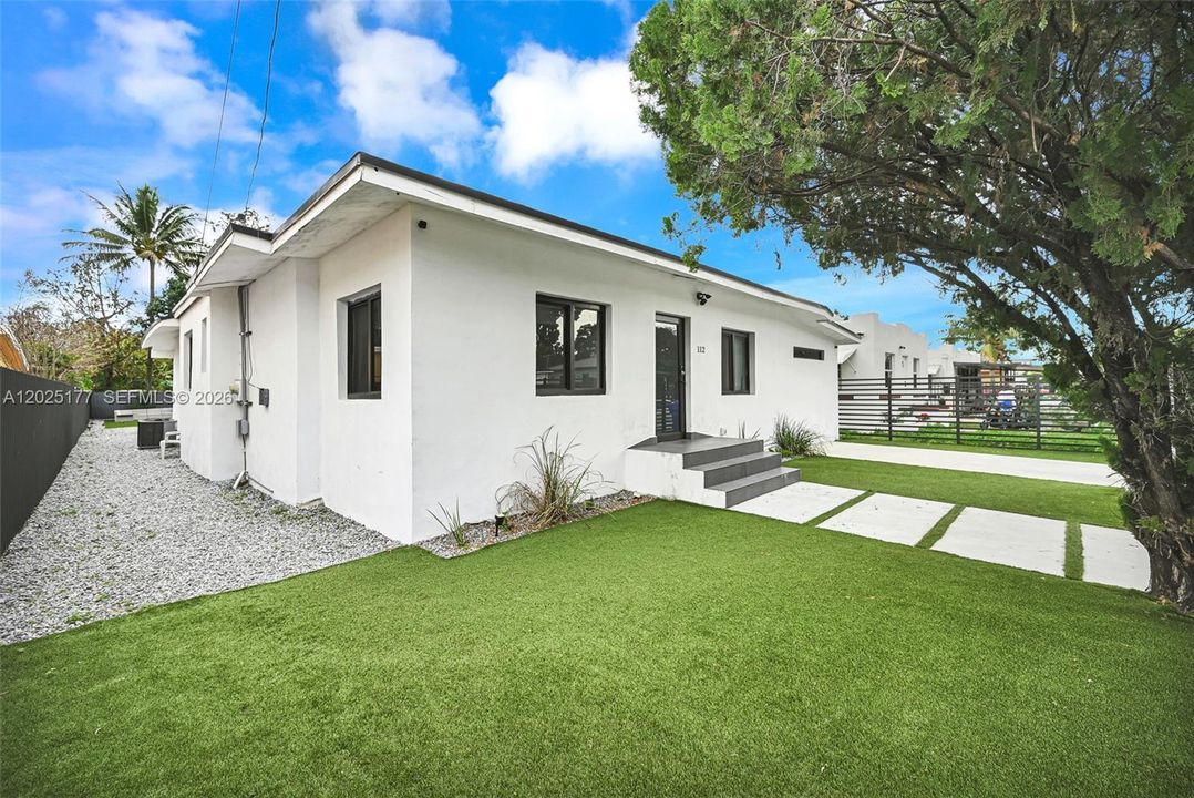 For Sale: $1,120,000 (4 beds, 3 baths, 2357 Square Feet)