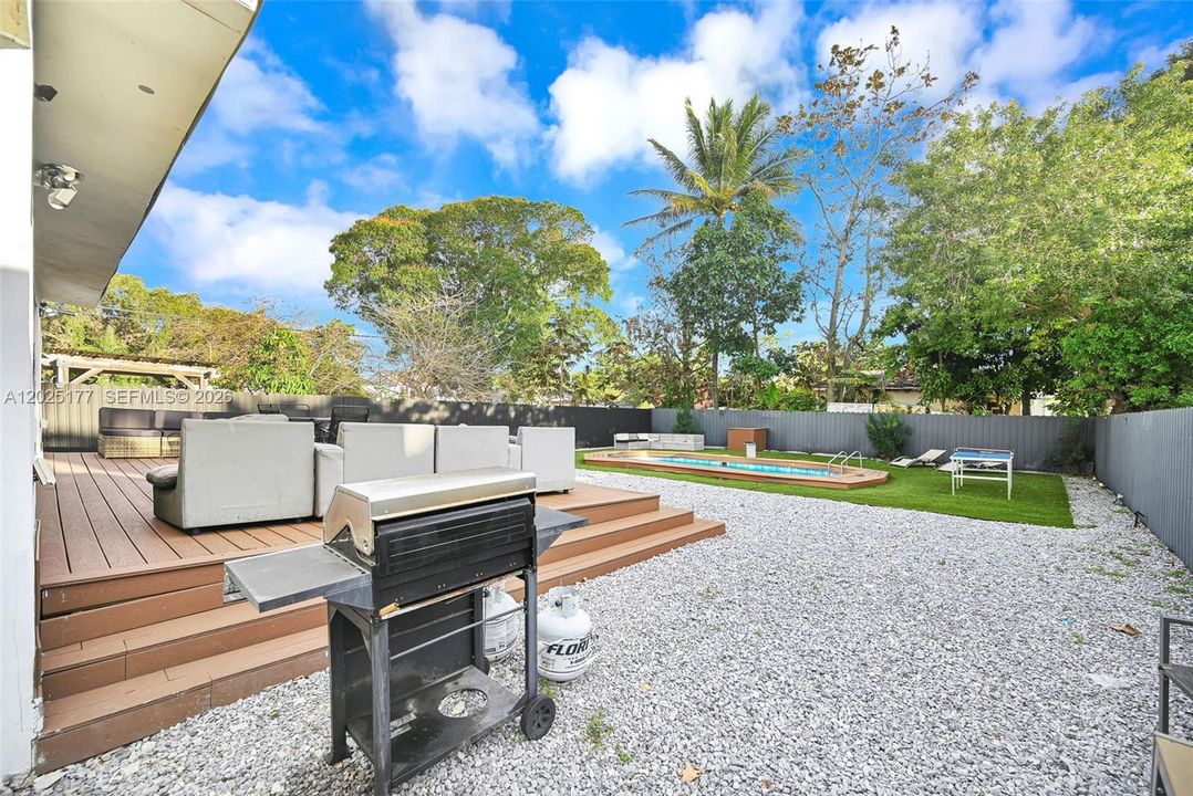 For Sale: $1,120,000 (4 beds, 3 baths, 2357 Square Feet)