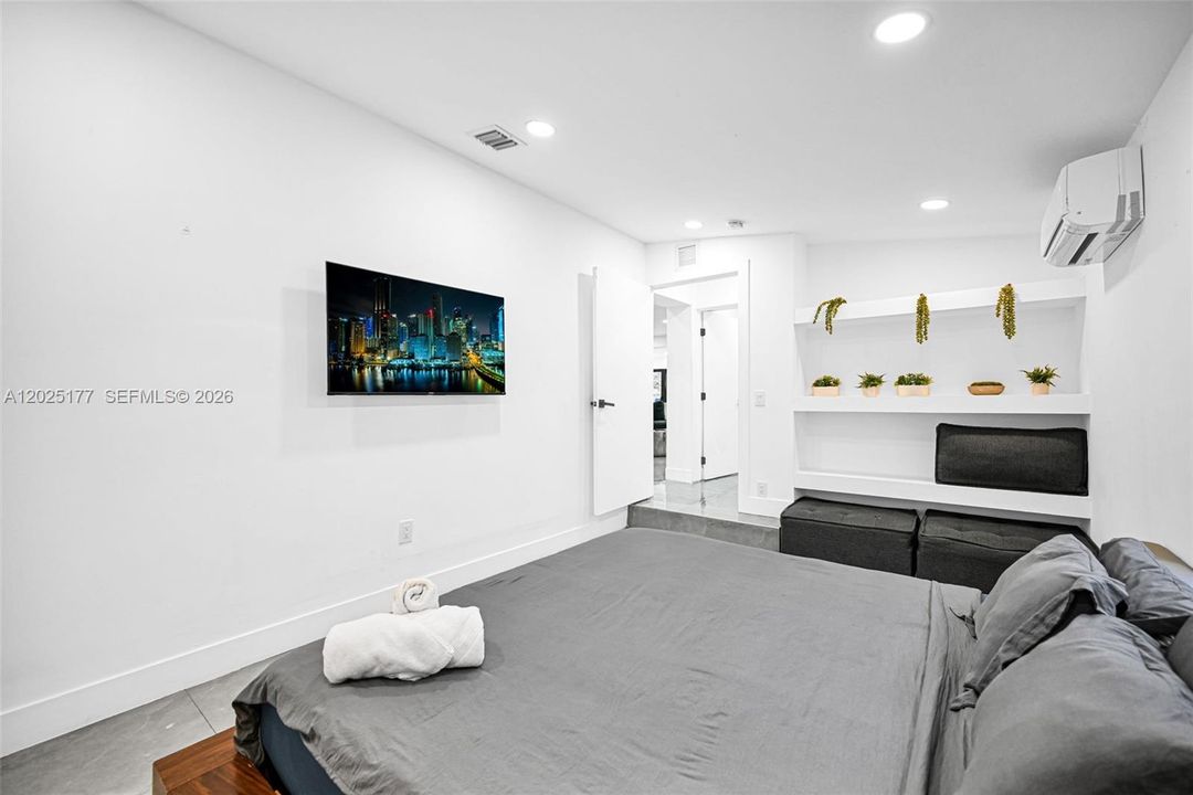 For Sale: $1,120,000 (4 beds, 3 baths, 2357 Square Feet)