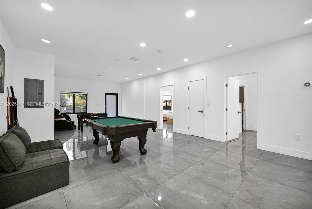 For Sale: $1,120,000 (4 beds, 3 baths, 2357 Square Feet)