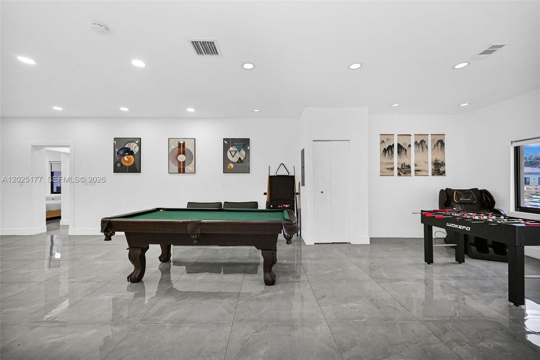 For Sale: $1,120,000 (4 beds, 3 baths, 2357 Square Feet)