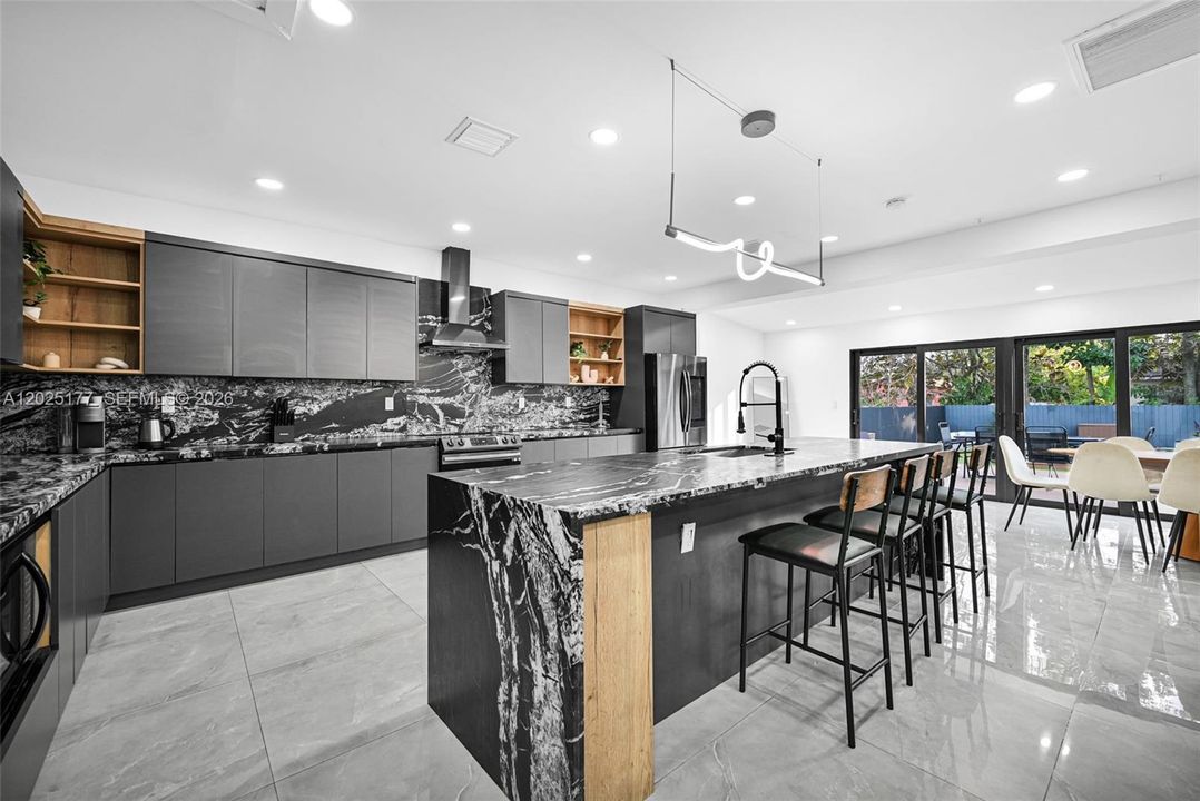 For Sale: $1,120,000 (4 beds, 3 baths, 2357 Square Feet)