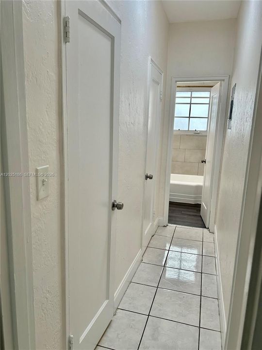 For Rent: $1,650 (0 beds, 1 baths, 400 Square Feet)