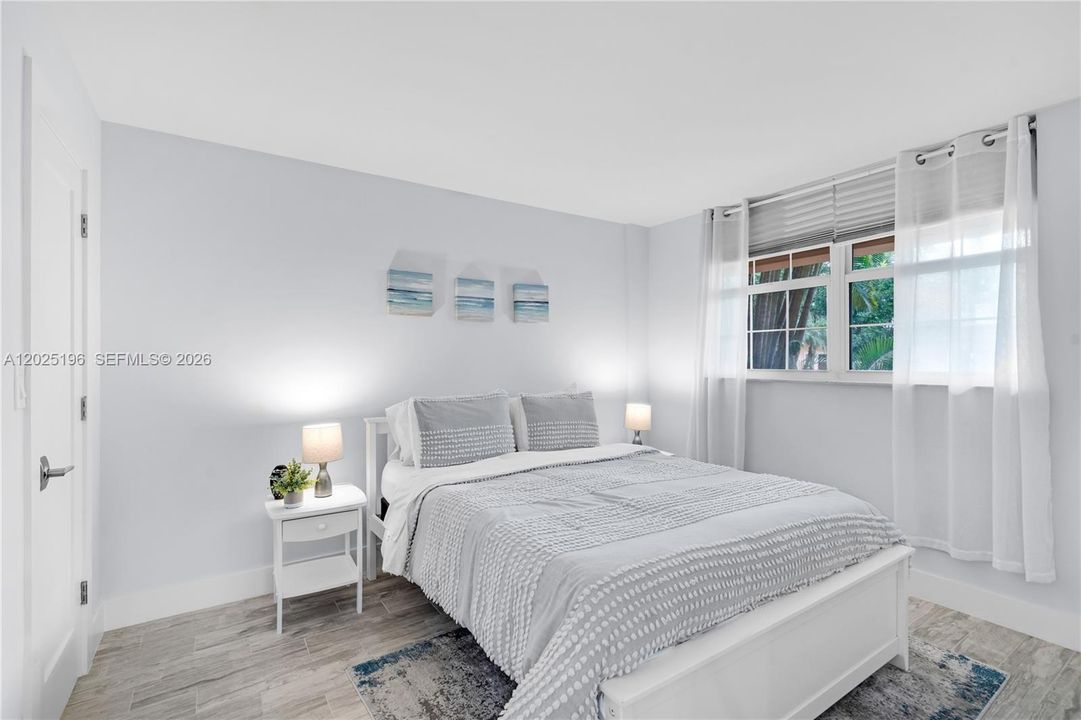 For Rent: $2,800 (2 beds, 2 baths, 984 Square Feet)