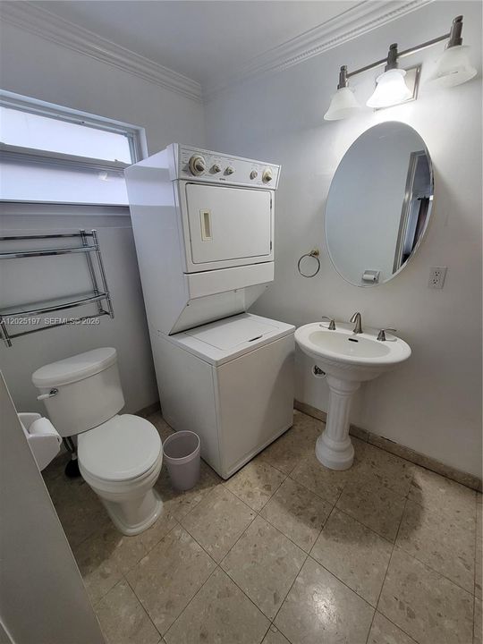 Activo con contrato: $1,200 (1 camas, 1 baños, 512 Pies cuadrados)