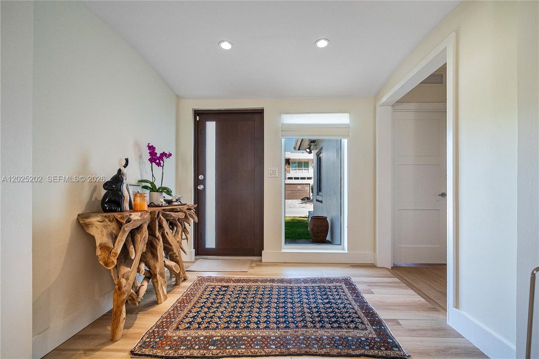 В аренду: $12,500 (4 спален, 2 ванн, 2093 Квадратных фут)