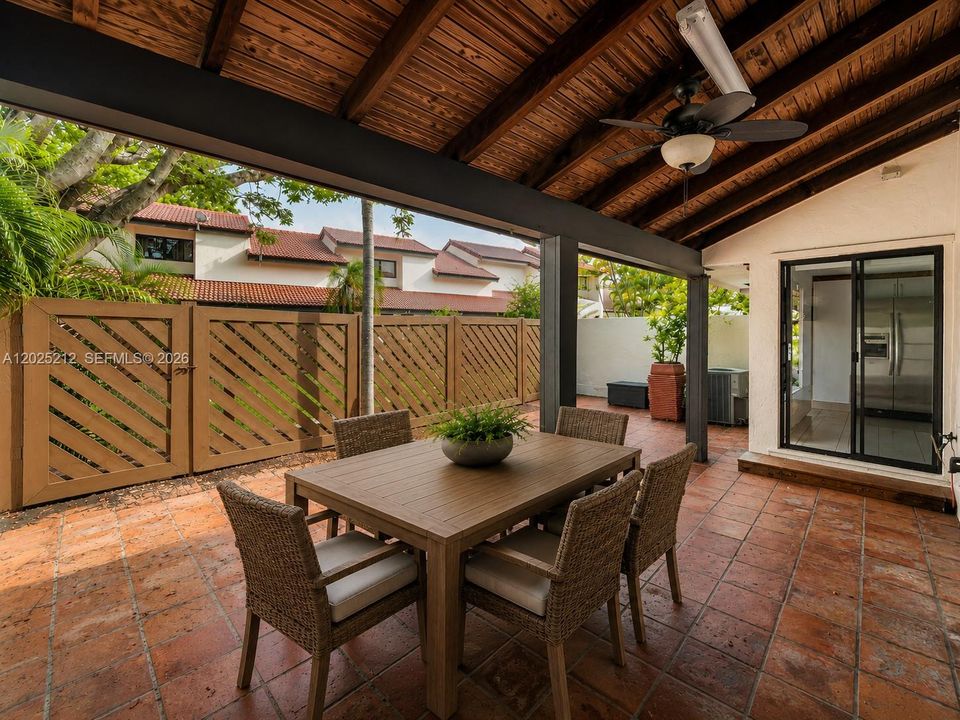 For Sale: $499,000 (3 beds, 2 baths, 1484 Square Feet)