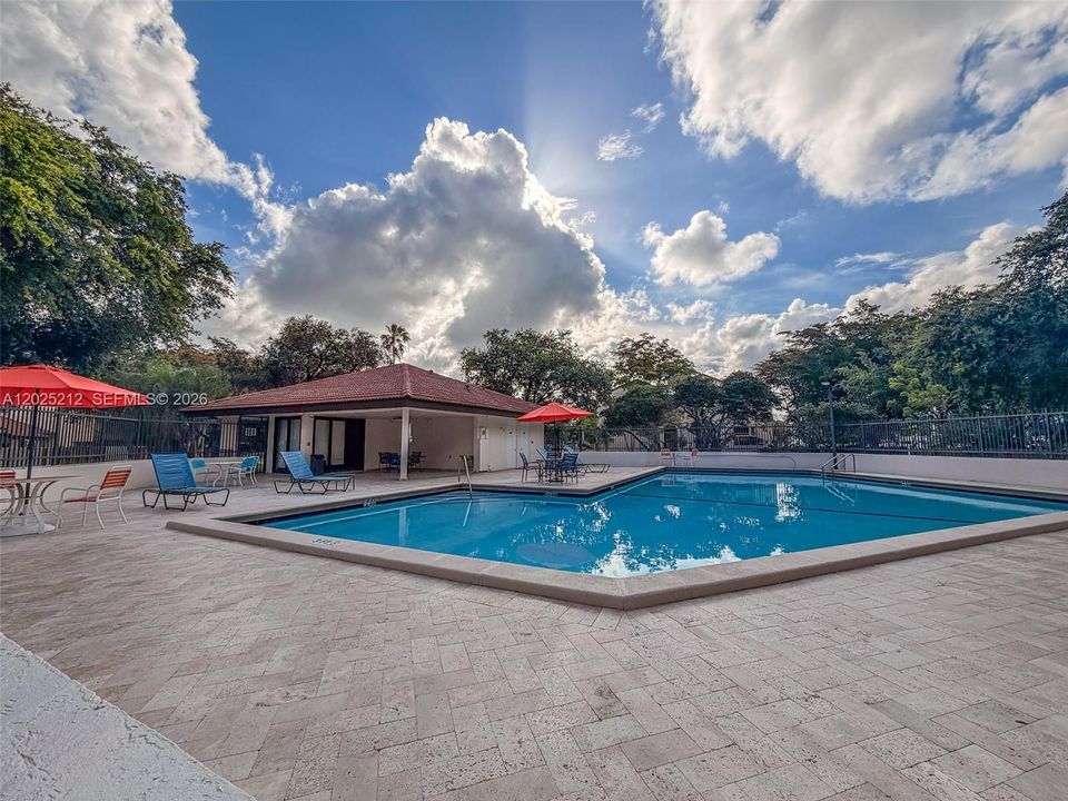 For Sale: $499,000 (3 beds, 2 baths, 1484 Square Feet)