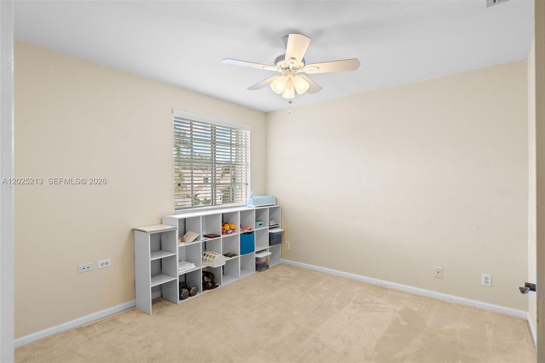 For Sale: $587,000 (4 beds, 2 baths, 2204 Square Feet)