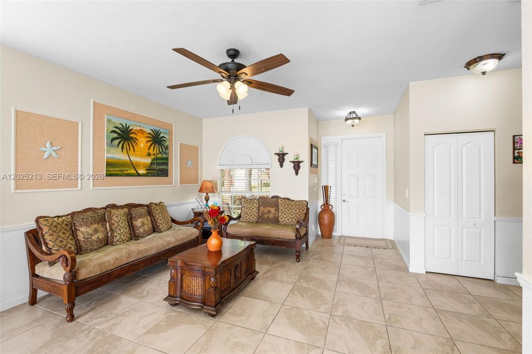 For Sale: $587,000 (4 beds, 2 baths, 2204 Square Feet)