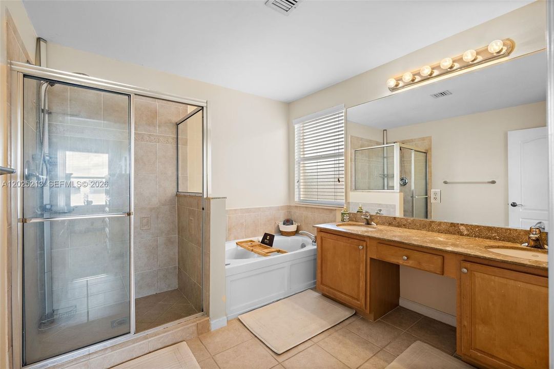 For Sale: $587,000 (4 beds, 2 baths, 2204 Square Feet)