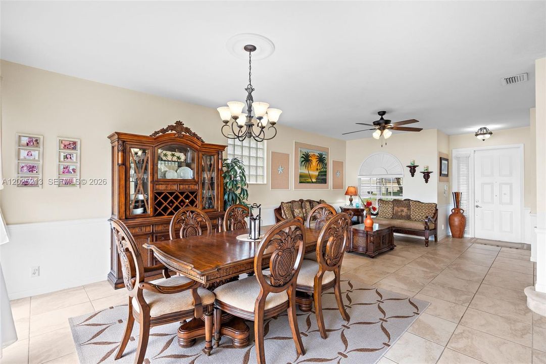 For Sale: $587,000 (4 beds, 2 baths, 2204 Square Feet)