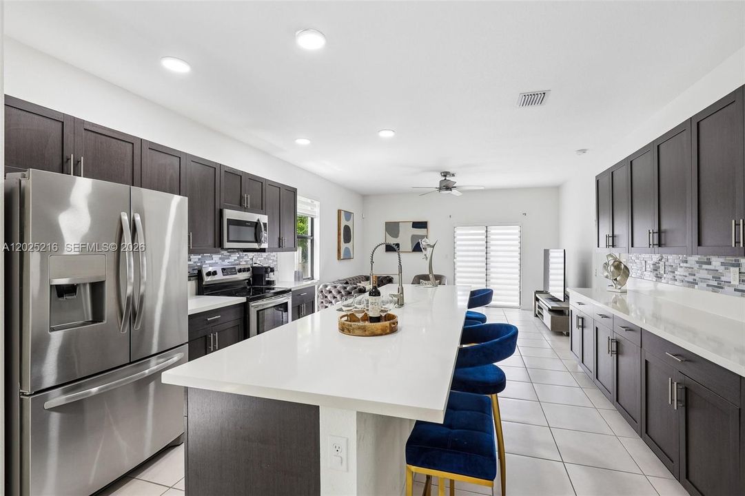 For Sale: $590,000 (4 beds, 2 baths, 1921 Square Feet)