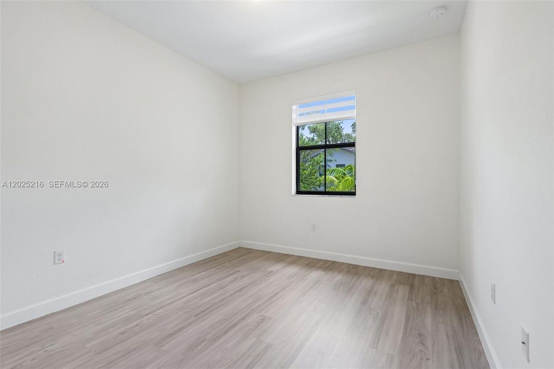 For Sale: $590,000 (4 beds, 2 baths, 1921 Square Feet)