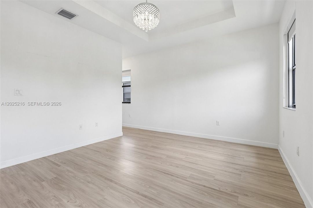For Sale: $590,000 (4 beds, 2 baths, 1921 Square Feet)