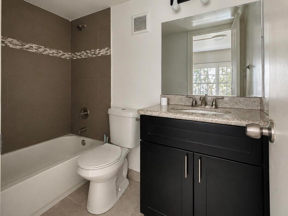 4163 NW 114th Ter_Final Pics 2026_014