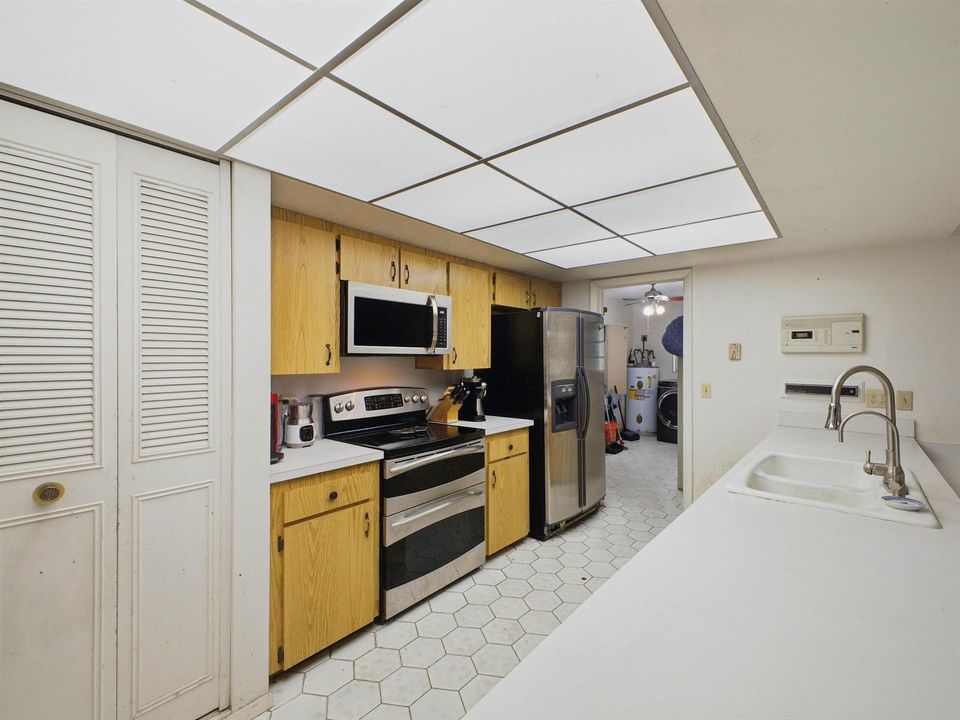 Kitchen 1
