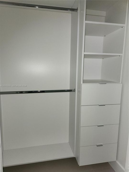 В аренду: $2,200 (2 спален, 1 ванн, 971 Квадратных фут)