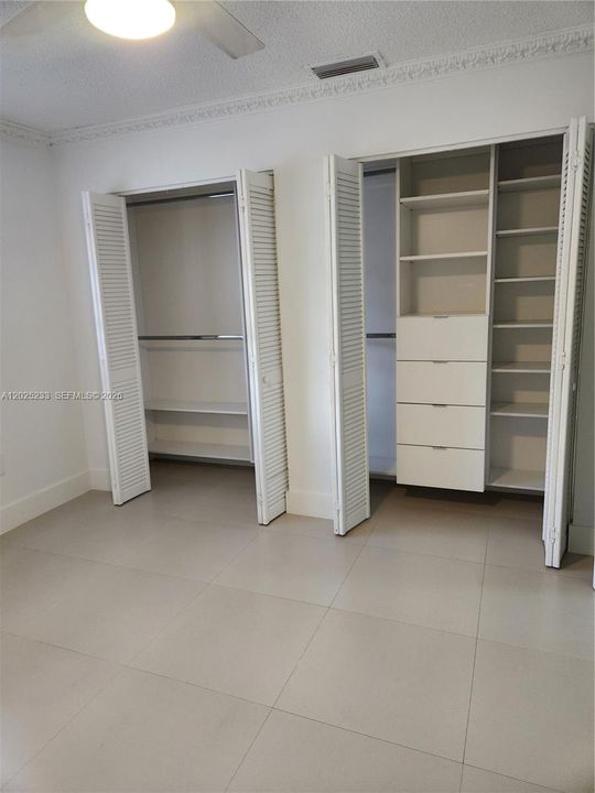 В аренду: $2,200 (2 спален, 1 ванн, 971 Квадратных фут)