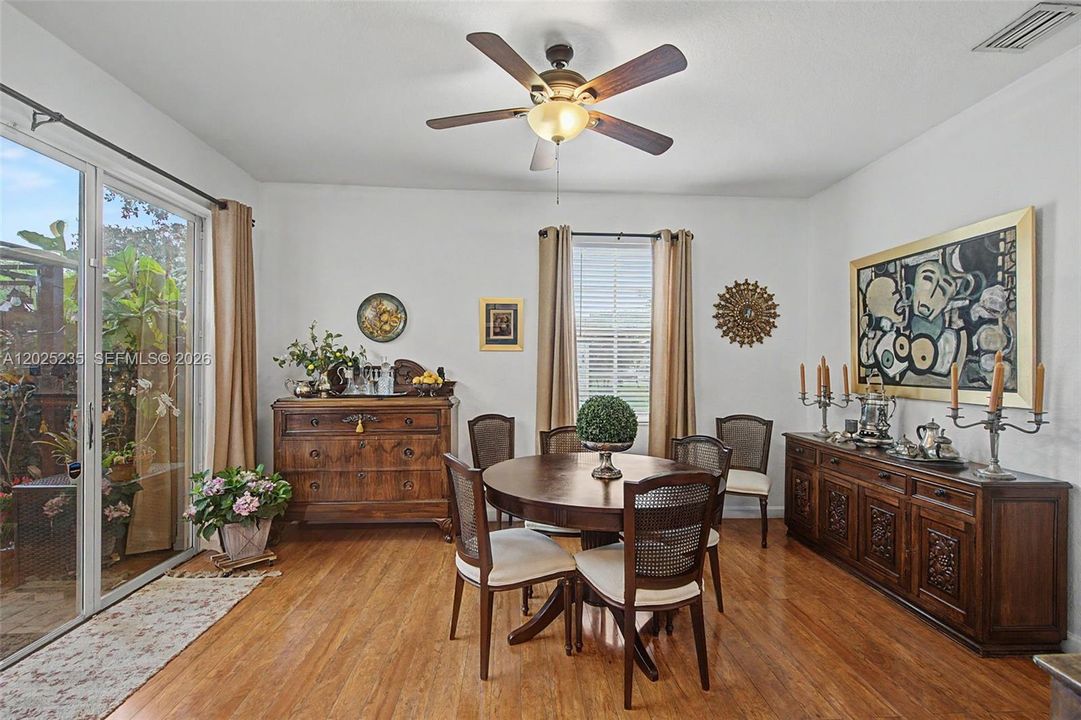 For Sale: $535,000 (4 beds, 2 baths, 1780 Square Feet)
