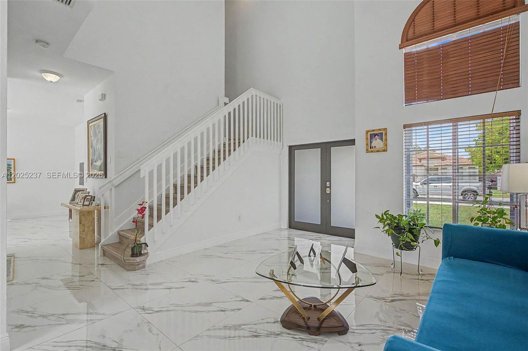 For Sale: $925,000 (4 beds, 3 baths, 2360 Square Feet)