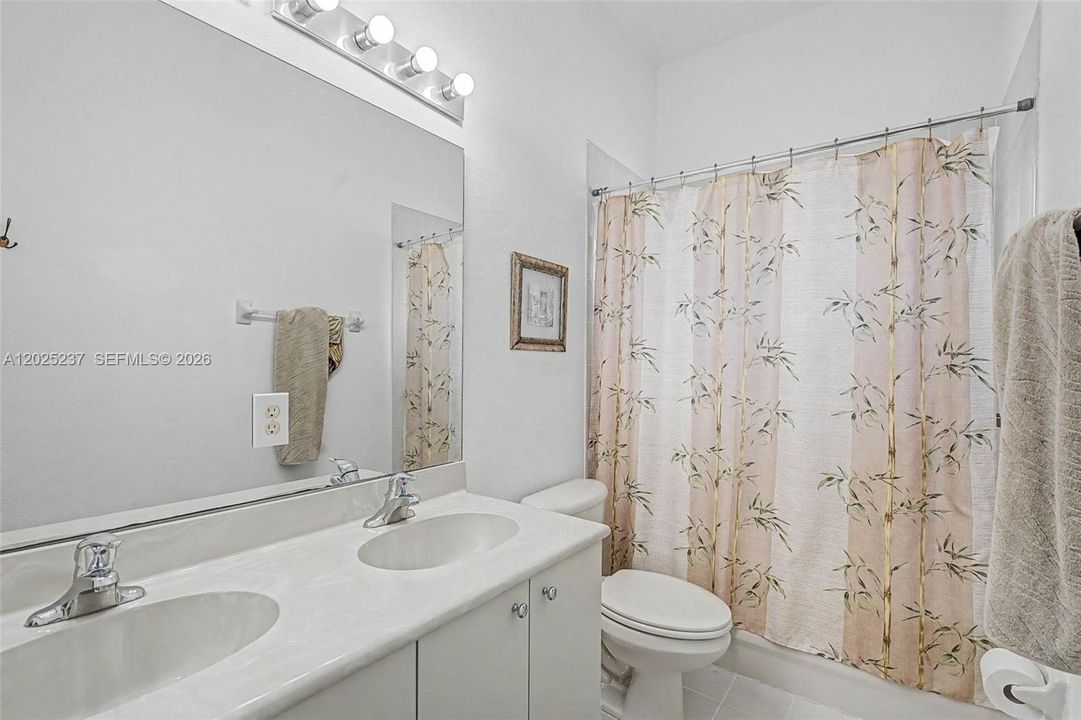 For Sale: $925,000 (4 beds, 3 baths, 2360 Square Feet)