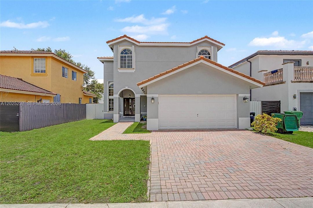 For Sale: $925,000 (4 beds, 3 baths, 2360 Square Feet)