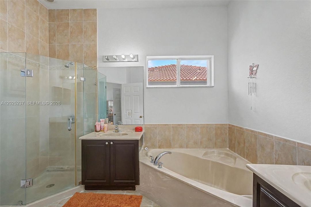 For Sale: $925,000 (4 beds, 3 baths, 2360 Square Feet)