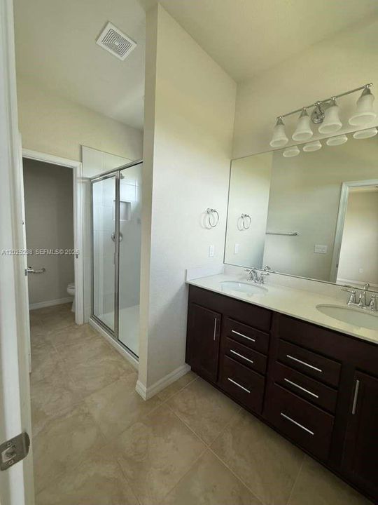En Renta: $3,950 (3 camas, 2 baños, 1754 Pies cuadrados)