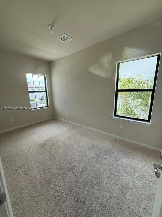 En Renta: $3,950 (3 camas, 2 baños, 1754 Pies cuadrados)