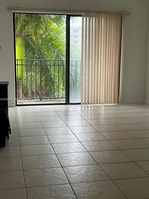 For Rent: $1,750 (1 beds, 1 baths, 745 Square Feet)