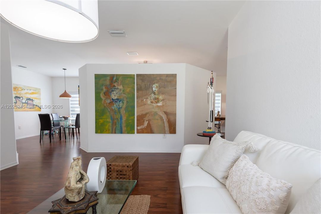 For Sale: $789,000 (3 beds, 2 baths, 1495 Square Feet)