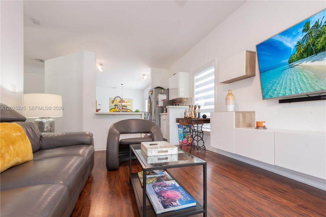 For Sale: $789,000 (3 beds, 2 baths, 1495 Square Feet)