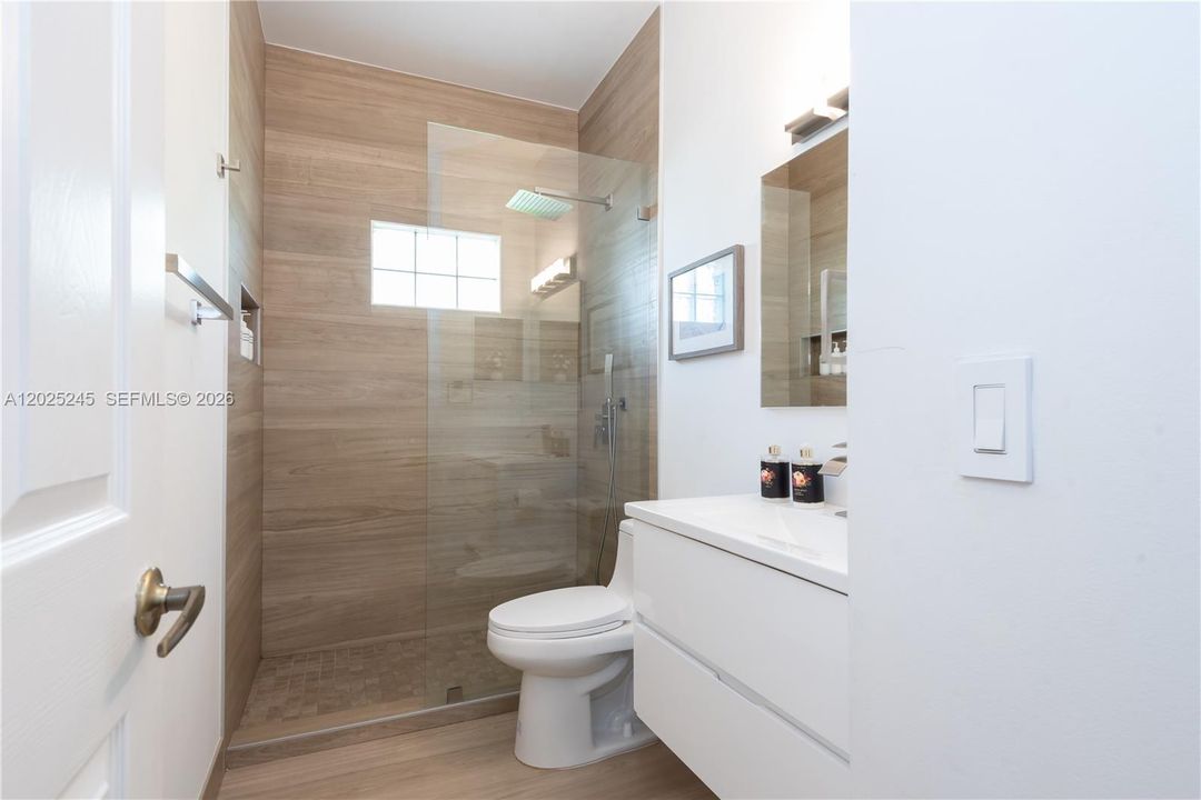 For Sale: $789,000 (3 beds, 2 baths, 1495 Square Feet)