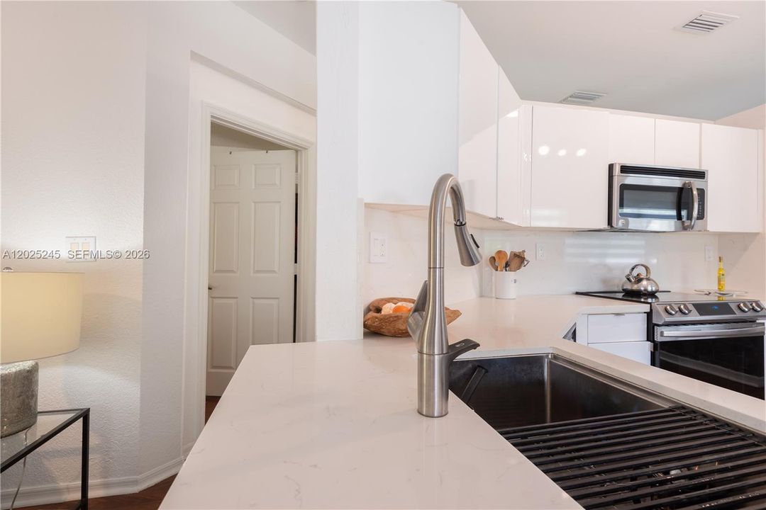 For Sale: $789,000 (3 beds, 2 baths, 1495 Square Feet)