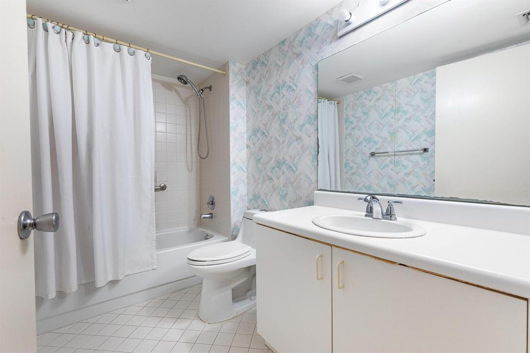 13701 SW 12 STREET #215A, PEMBROKE PINES