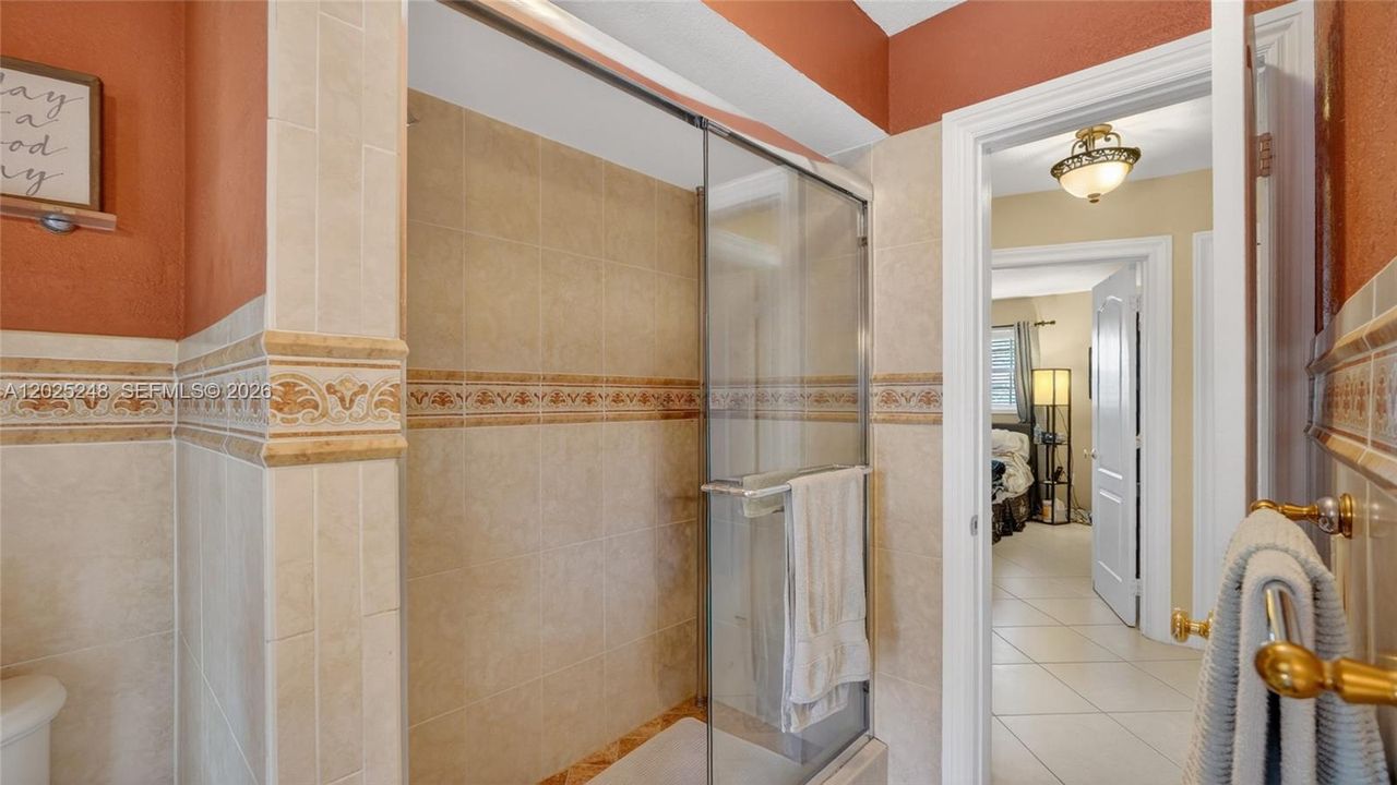 На продажу: $649,000 (3 спален, 2 ванн, 1606 Квадратных фут)