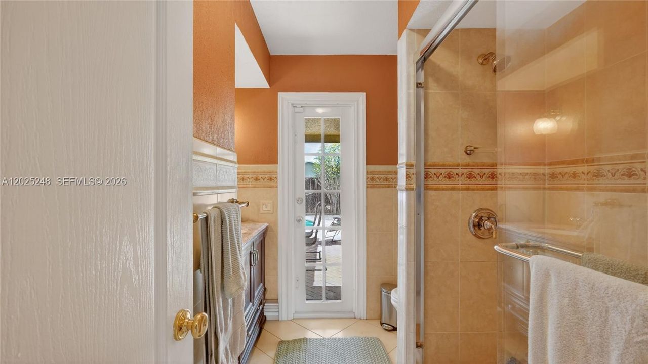 На продажу: $649,000 (3 спален, 2 ванн, 1606 Квадратных фут)