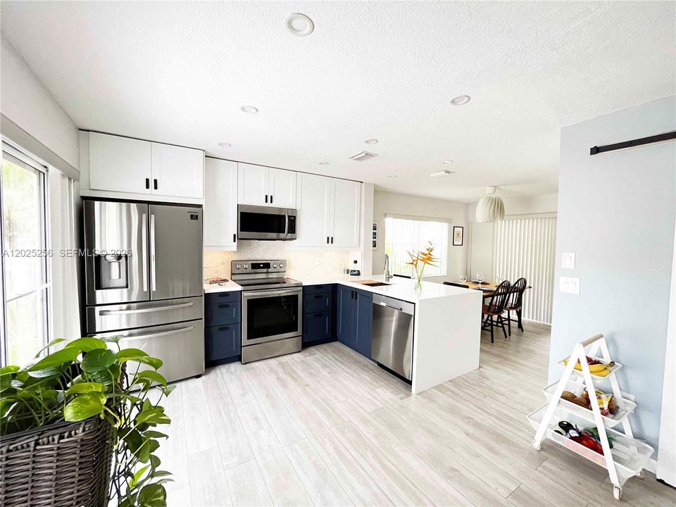 For Rent: $3,450 (3 beds, 2 baths, 1473 Square Feet)