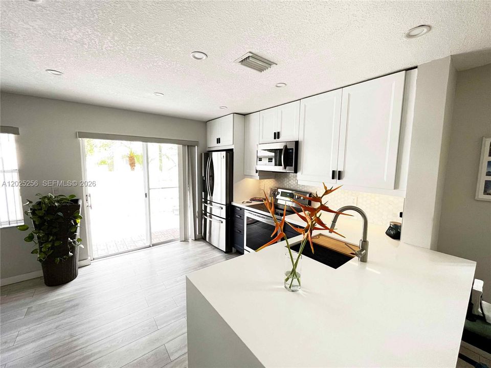 For Rent: $3,450 (3 beds, 2 baths, 1473 Square Feet)
