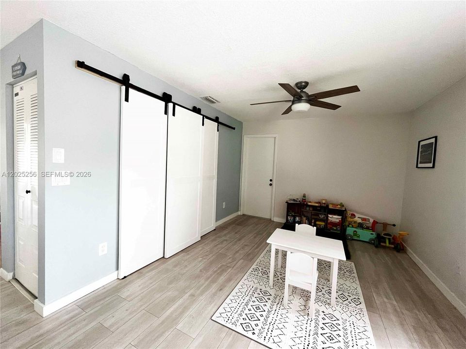 For Rent: $3,450 (3 beds, 2 baths, 1473 Square Feet)