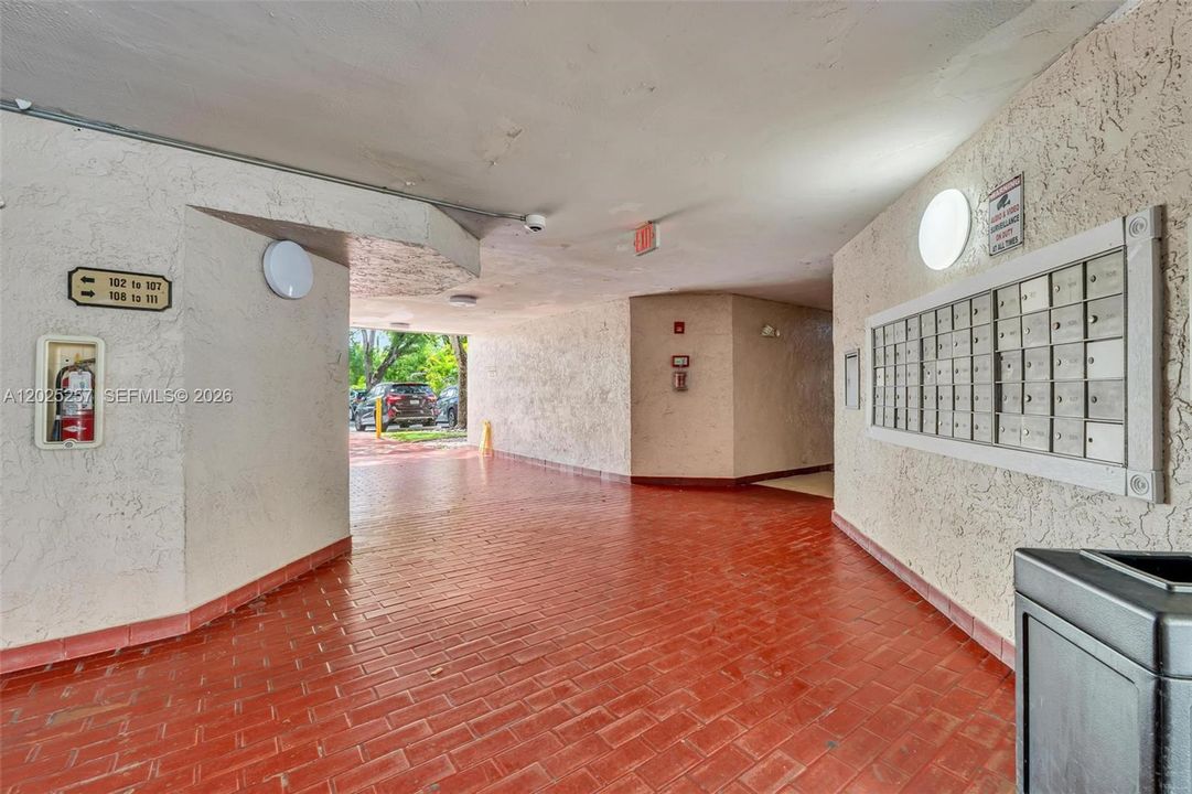 Activo con contrato: $249,999 (2 camas, 2 baños, 939 Pies cuadrados)