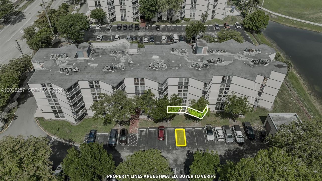 Activo con contrato: $249,999 (2 camas, 2 baños, 939 Pies cuadrados)