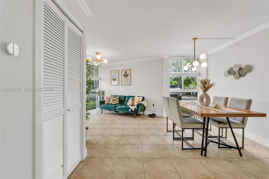 Activo con contrato: $249,999 (2 camas, 2 baños, 939 Pies cuadrados)