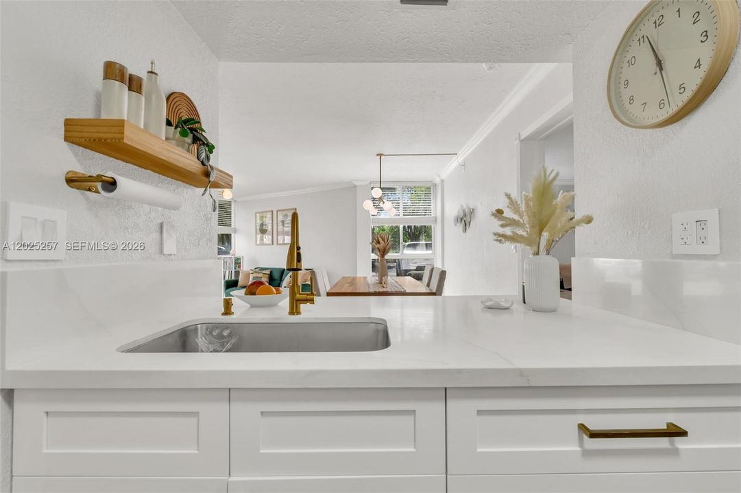 Activo con contrato: $249,999 (2 camas, 2 baños, 939 Pies cuadrados)